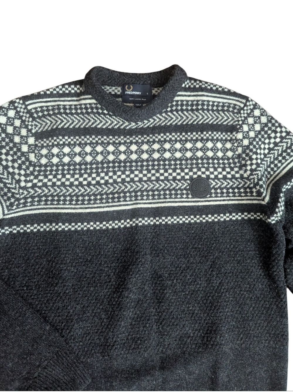 Vintage FRED PERRY Lambswool Charcoal and Cream Fair Isle Crewneck Sweater - Picture 4 of 13